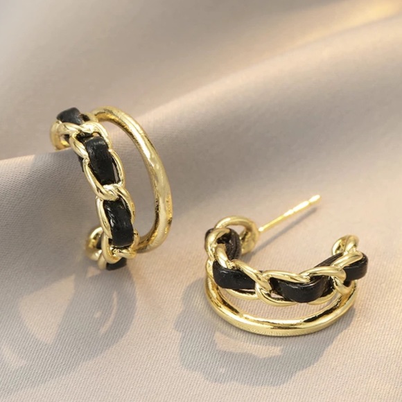 💛Gold plated double layer C- shaped earrings - Picture 3 of 6